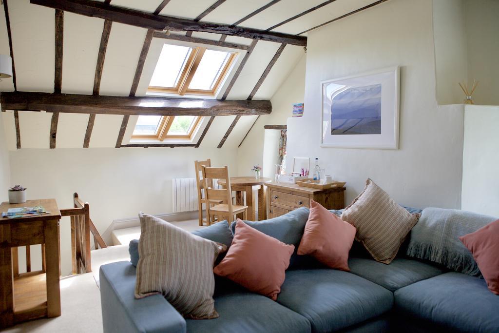 The Coach House Hotel Bishop's Castle Ruang foto