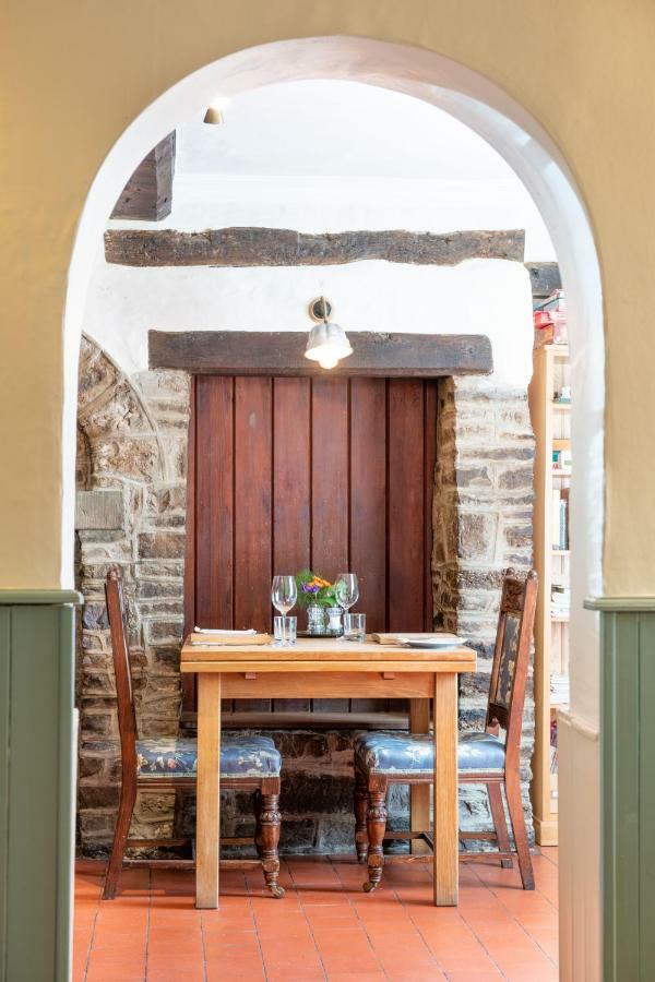 The Coach House Hotel Bishop's Castle Bagian luar foto
